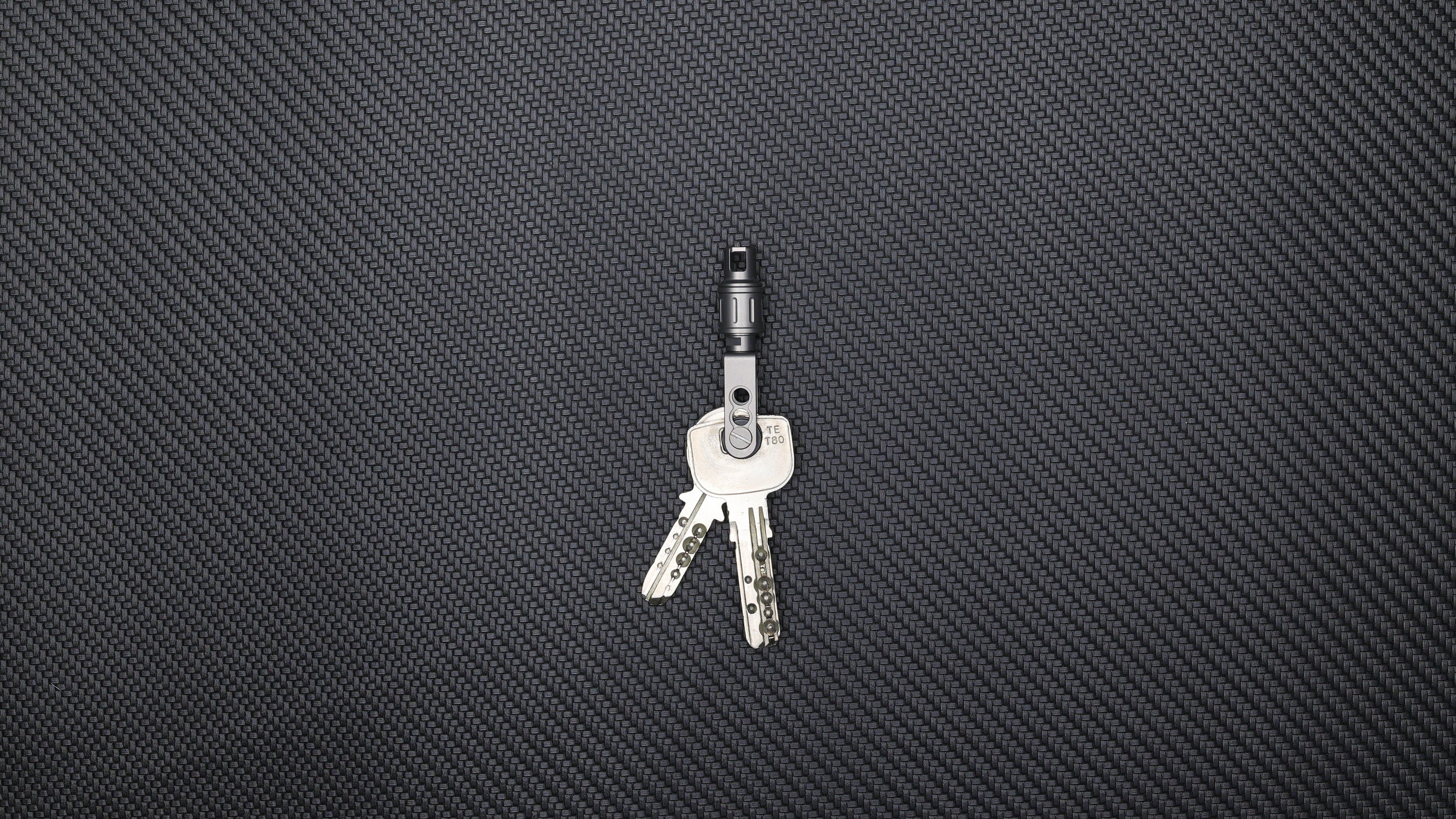 Q1 Titanium Key Organizer - Image 4